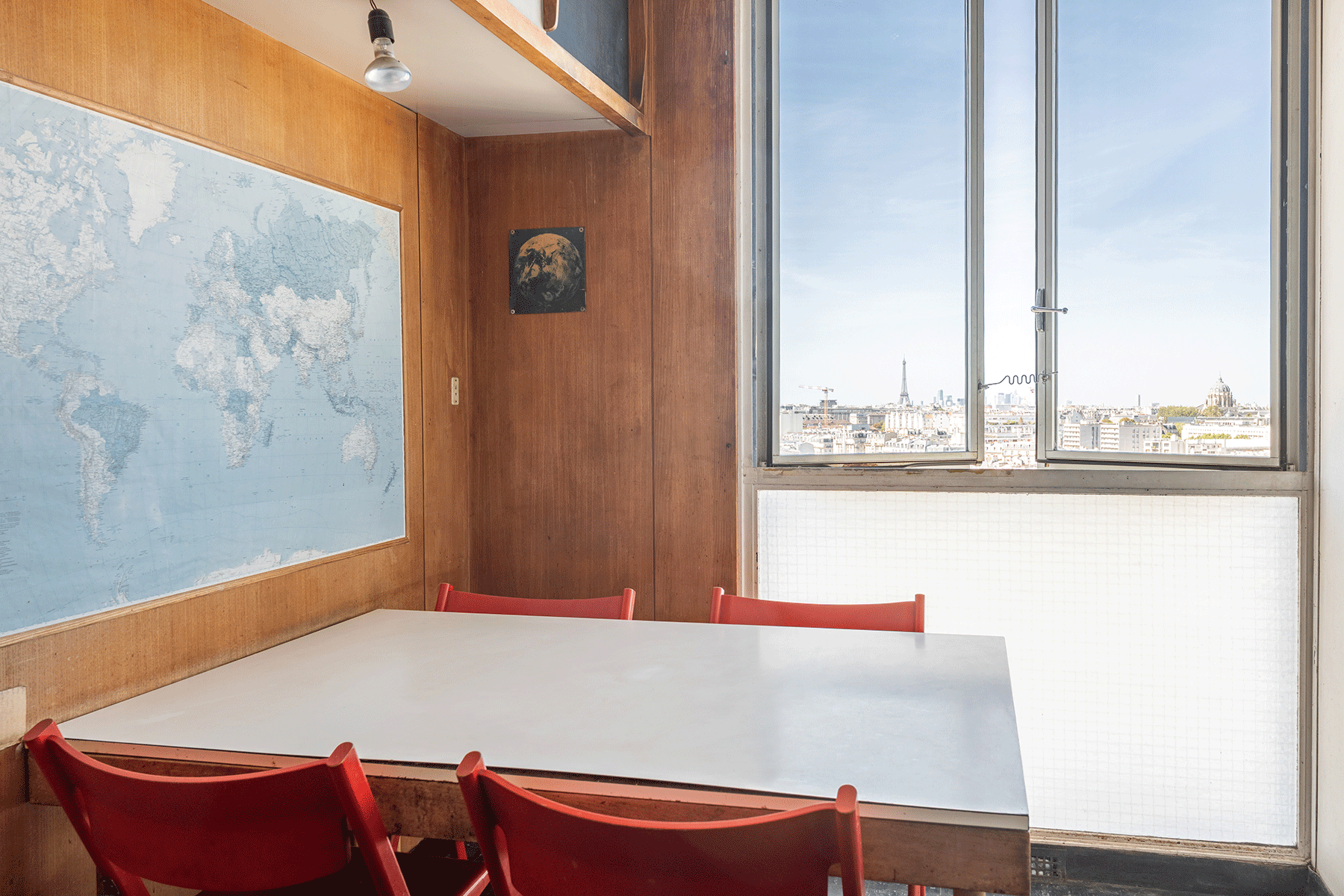 charlotte-perriand-built-in-interiors-1960-paris-tower-edouard-albert-designboom-large02