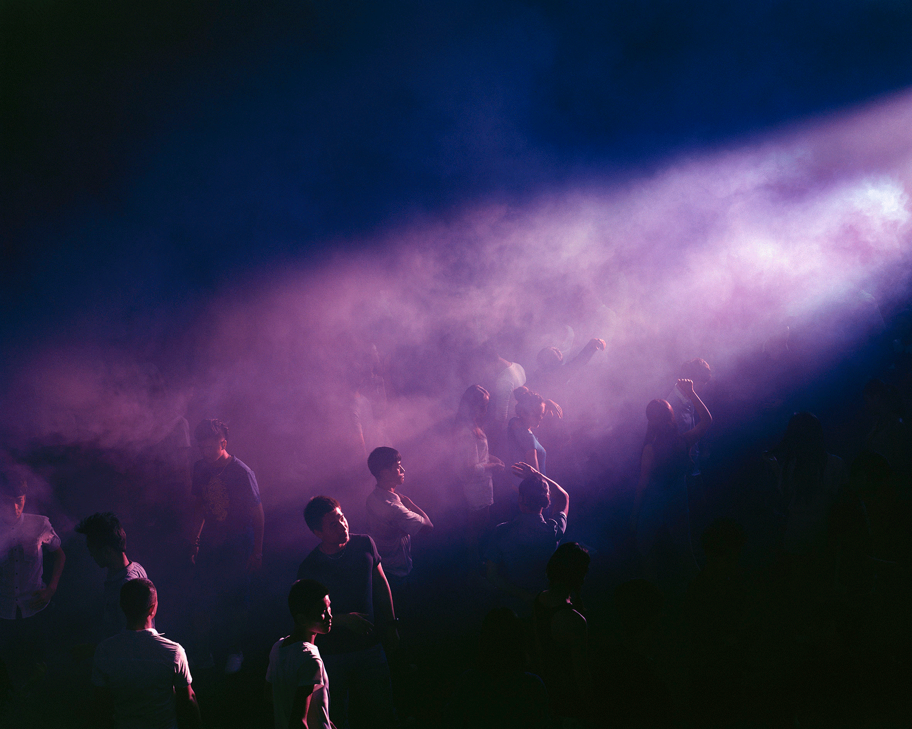 chen-wei-dance-floor-stage-for-imagined-ecstasy-guest-essay-designboom-large03