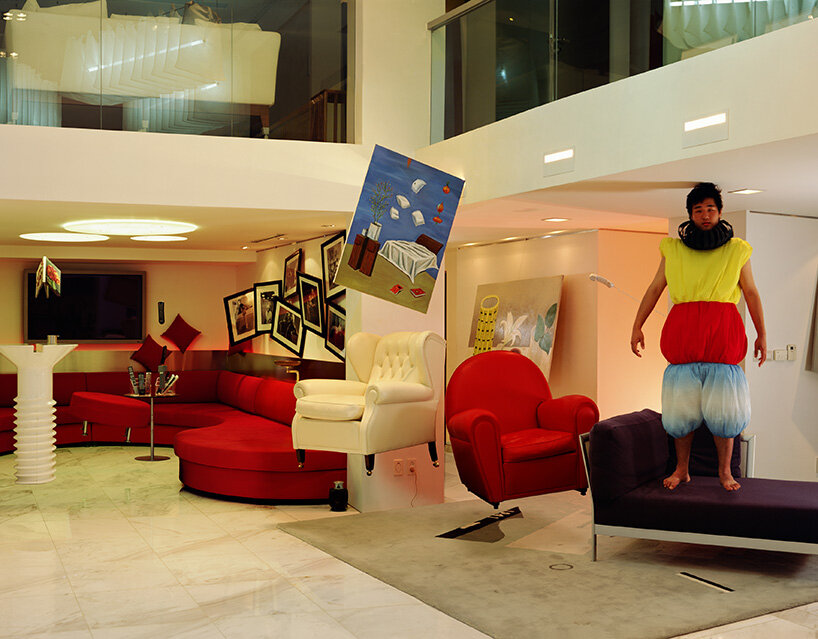 children’s illustrated worlds meet realities of seoul in yeondoo jung’s photographs - 14