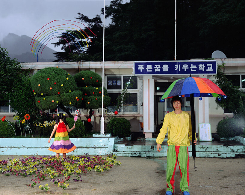 children’s illustrated worlds meet realities of seoul in yeondoo jung’s photographs - 25