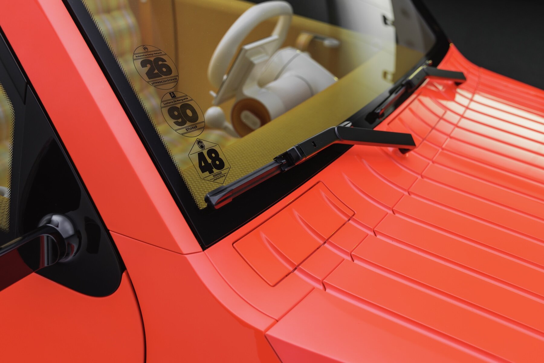 citroen-iconic-2-cv-compact-electric-concept-roll-up-fabric-roof-paris-motor-show-mondial-designboom-14