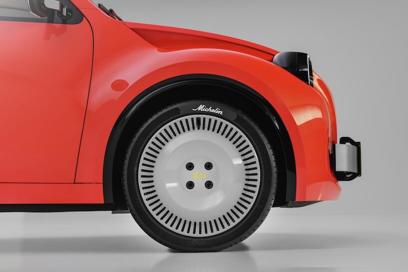 citroën revives the iconic 2 CV as a compact electric concept with a roll-up fabric roof - 4
