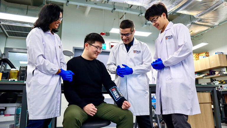 electronic fibers weave touchscreen into sleeve that survives device washing - 1