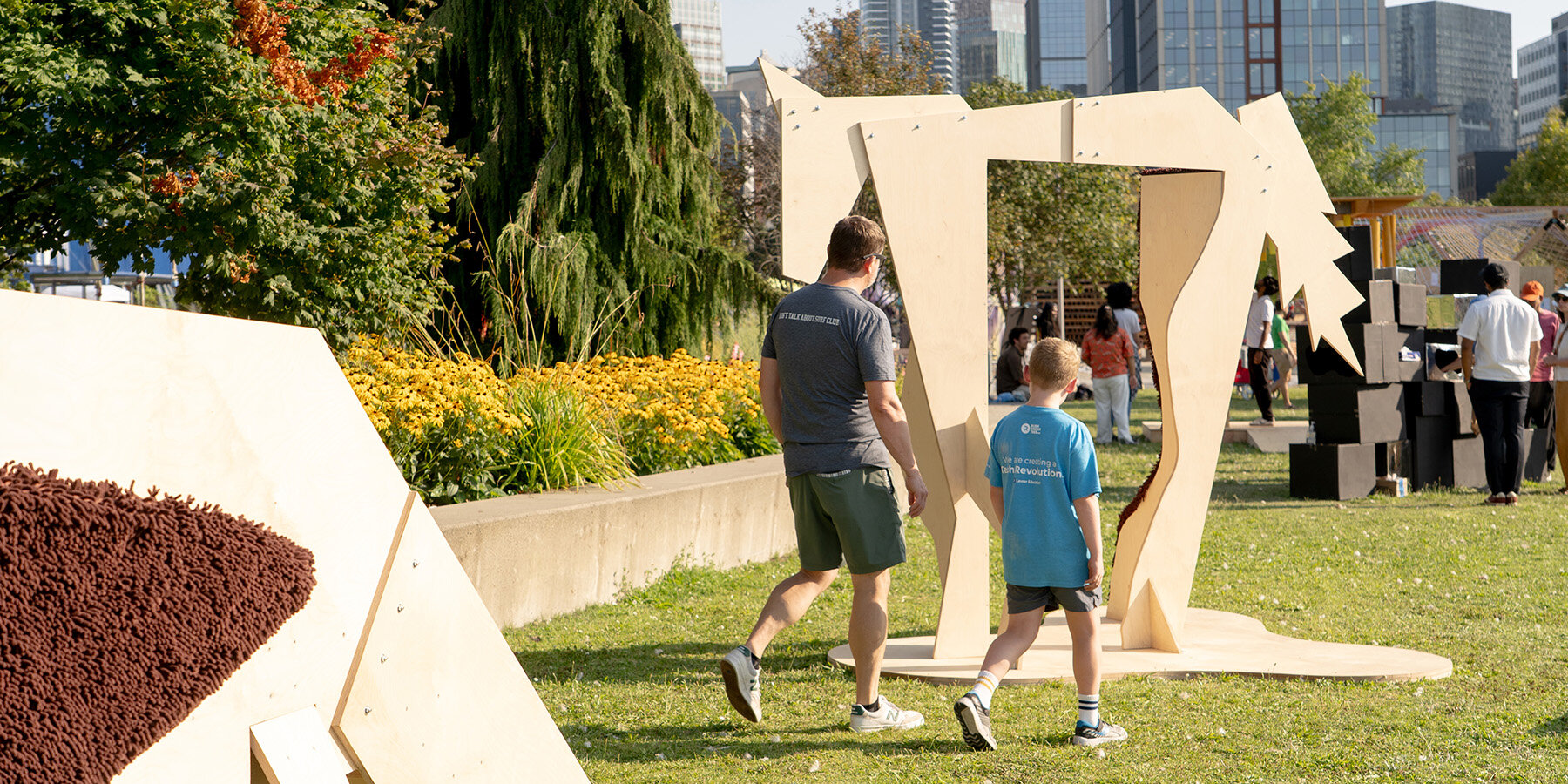 flatland-horse-studio-deng-eight-horse-doubles-activity-designboom-1800-3