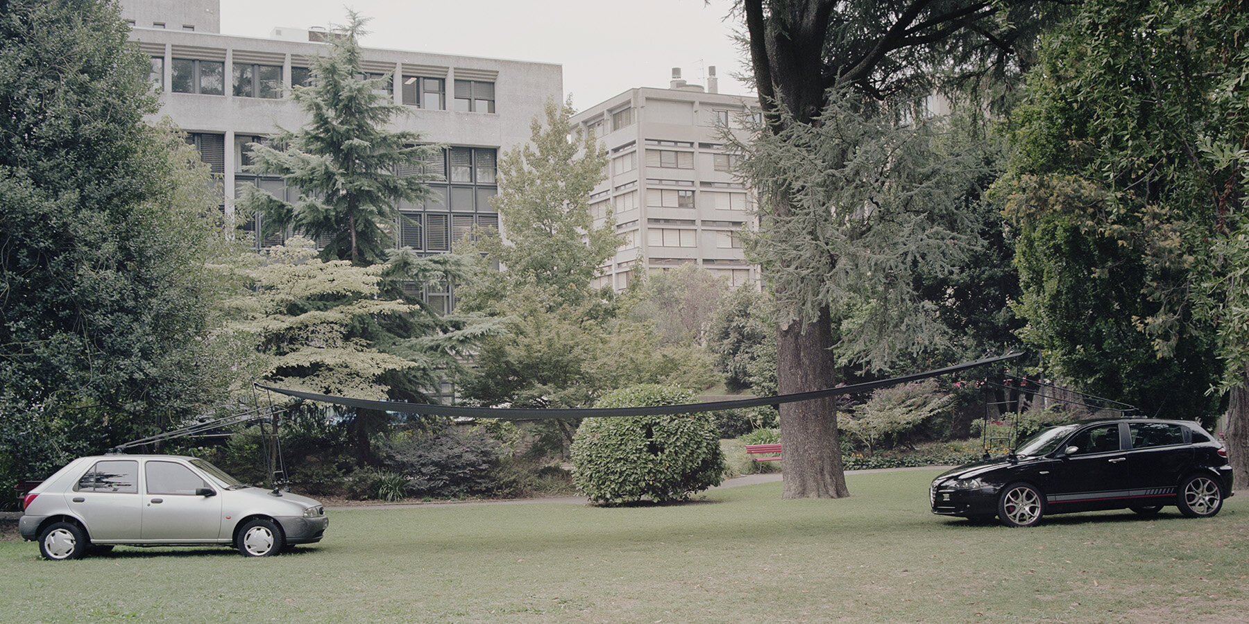 it-all-remains-installation-giona-bierens-de-haan-future-cars-designboom-1800-2