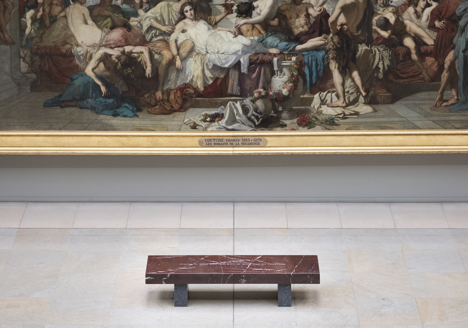 jenny-holzer-musee-dorsay-paris-monumental-light-projections-engraved-stone-exhibition-jai-vu-designboom-5