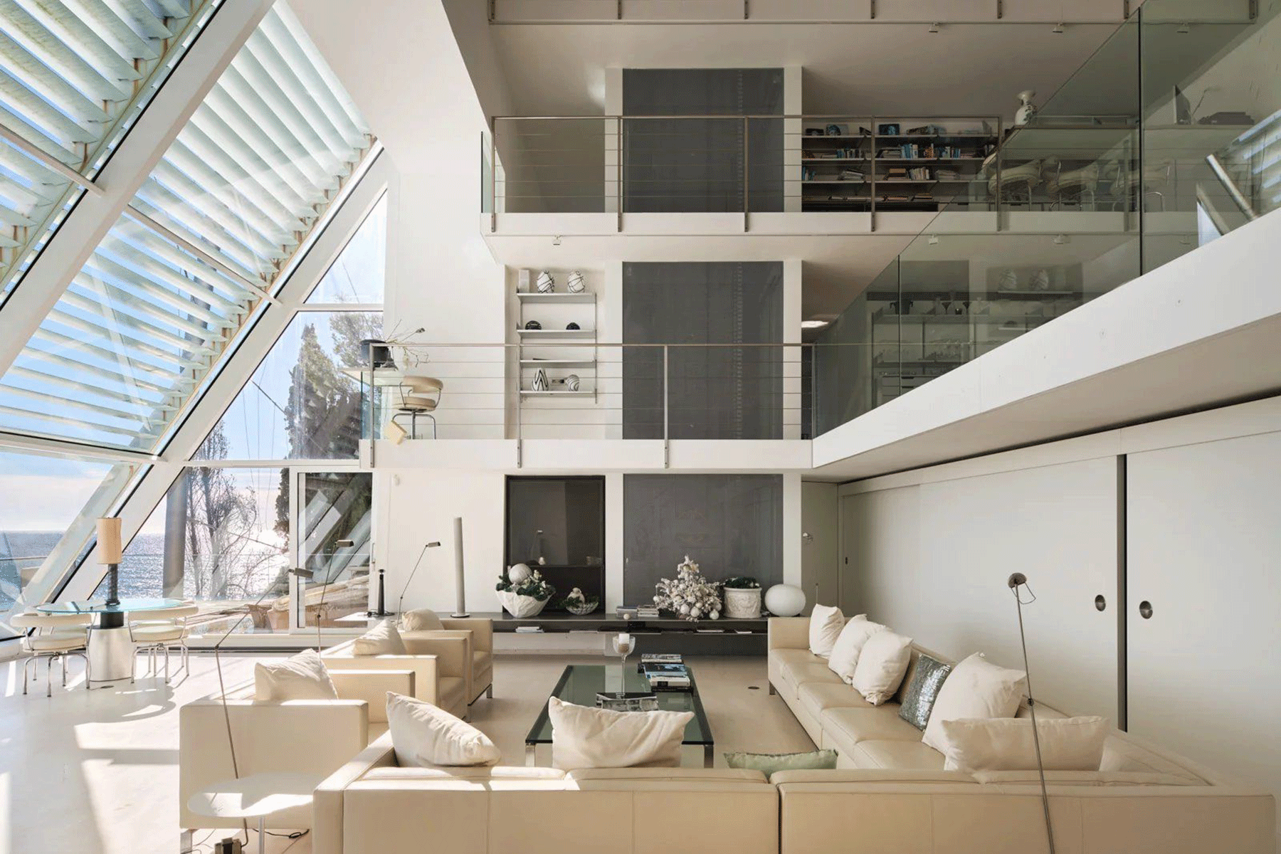 la-voile-norman-foster-former-waterfront-home-french-riviera-sale-designboom-large01