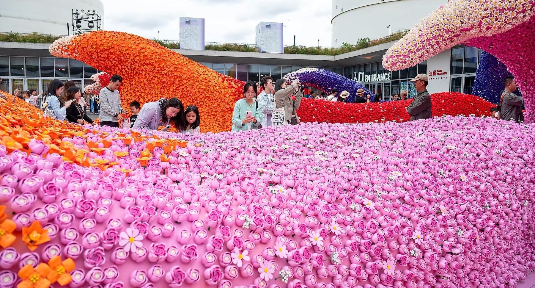 lego-flowers-shanghai-concrete-oil-tank-botanical-landscape-bloom-exhibition-designboom-8
