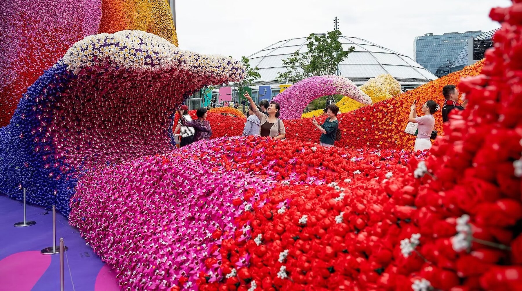 lego-flowers-shanghai-concrete-oil-tank-botanical-landscape-bloom-exhibition-designboom-9