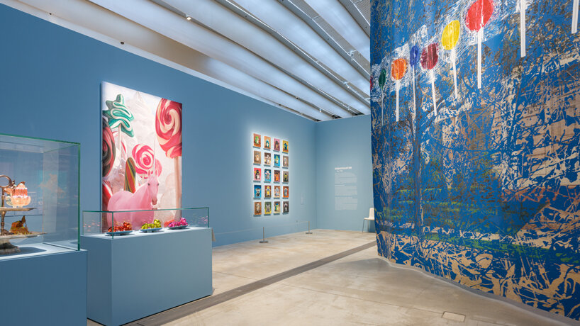 so cute! louvre-lens exhibition unpacks the art of happiness from ancient times until today - 3