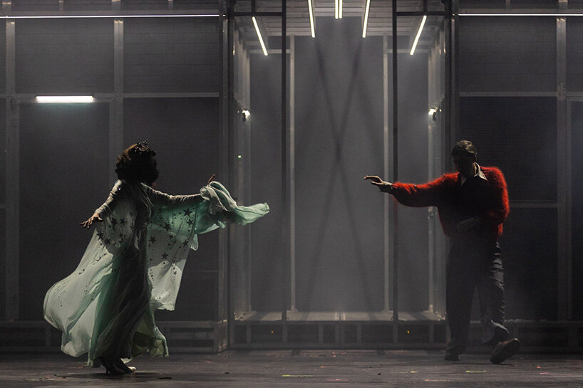 łukasz twarkowski turns theater into a live cinematic spectacle - 4