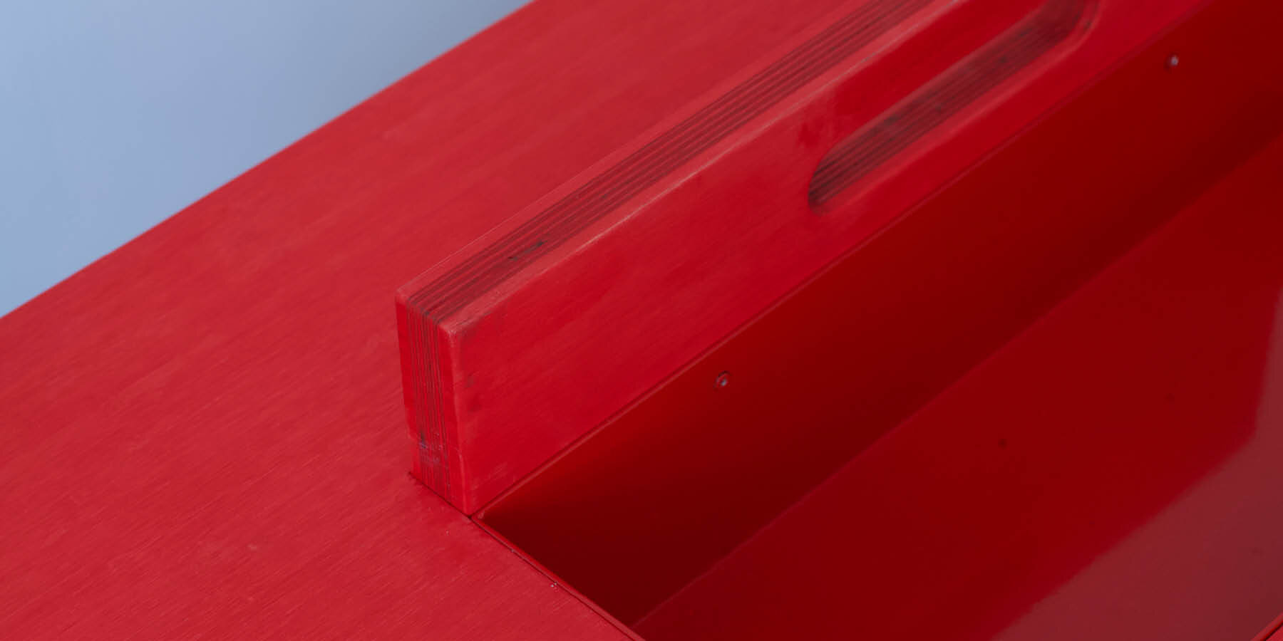 marek-kounovsky-mk-designers-bamboo-handle-table-designboom-1800-3