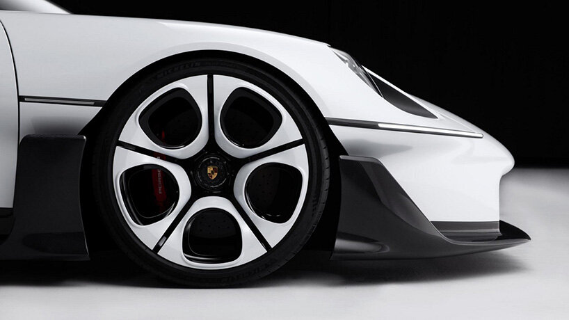 porsche mission S reinterprets the sports car with cues from its racing heritage - 7