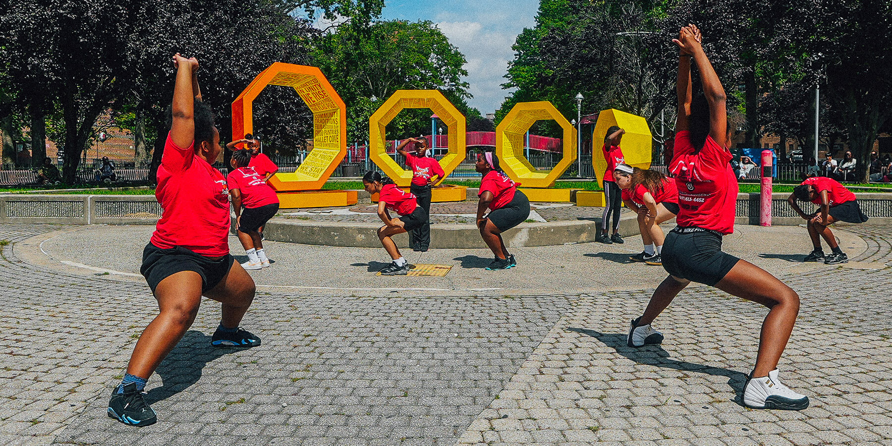 revolving-voices-urban-conga-tamra-cosby-public-artwork-astoria-houses-ny-designboom-1800-3