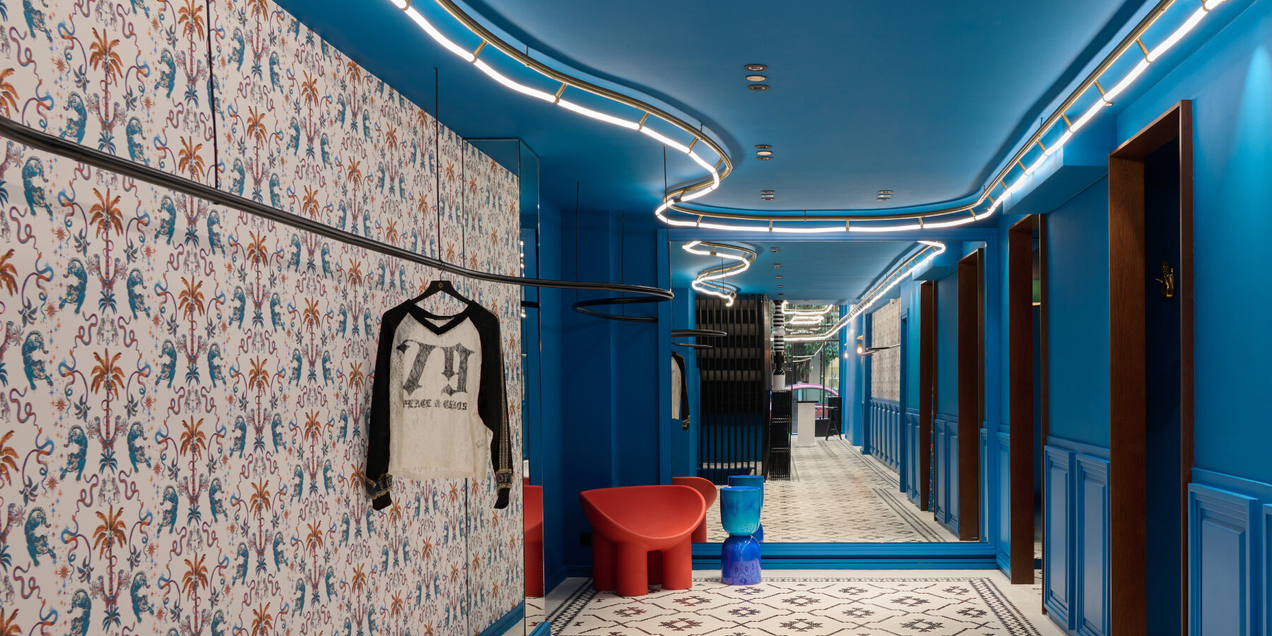 saint-of-athens-peace-chaos-flagship-boutique-thessaloniki-greece-designboom-1800-2