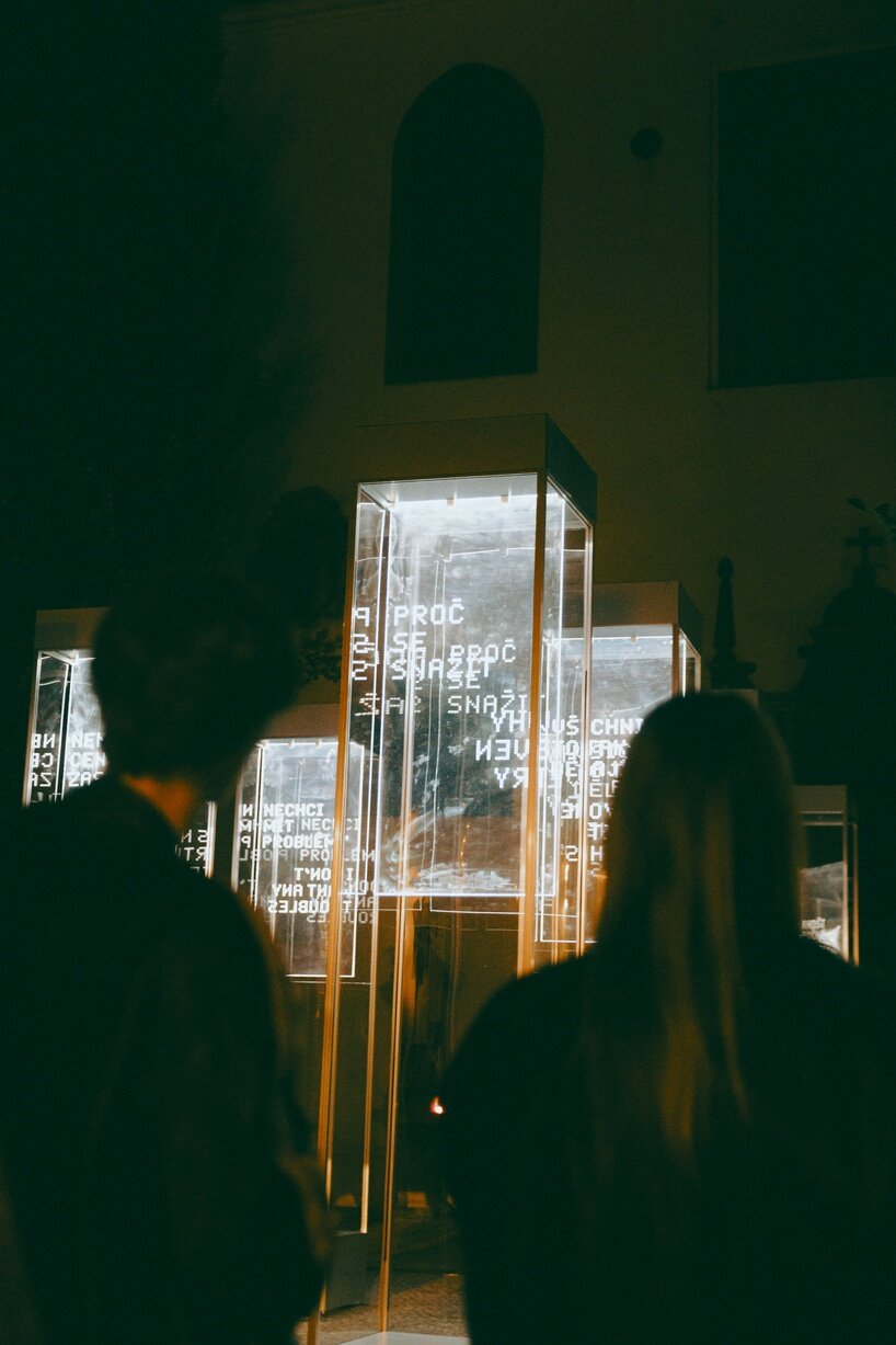 projection mapping and performances make the night come alive at signal festival - 7
