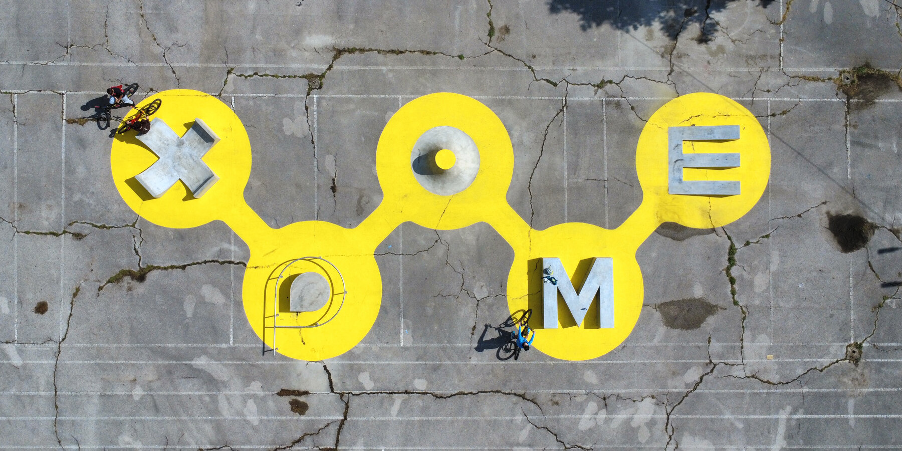 skateable-graffiti-artist-xpome-skatepark-bulgariadesignboom-1800-2
