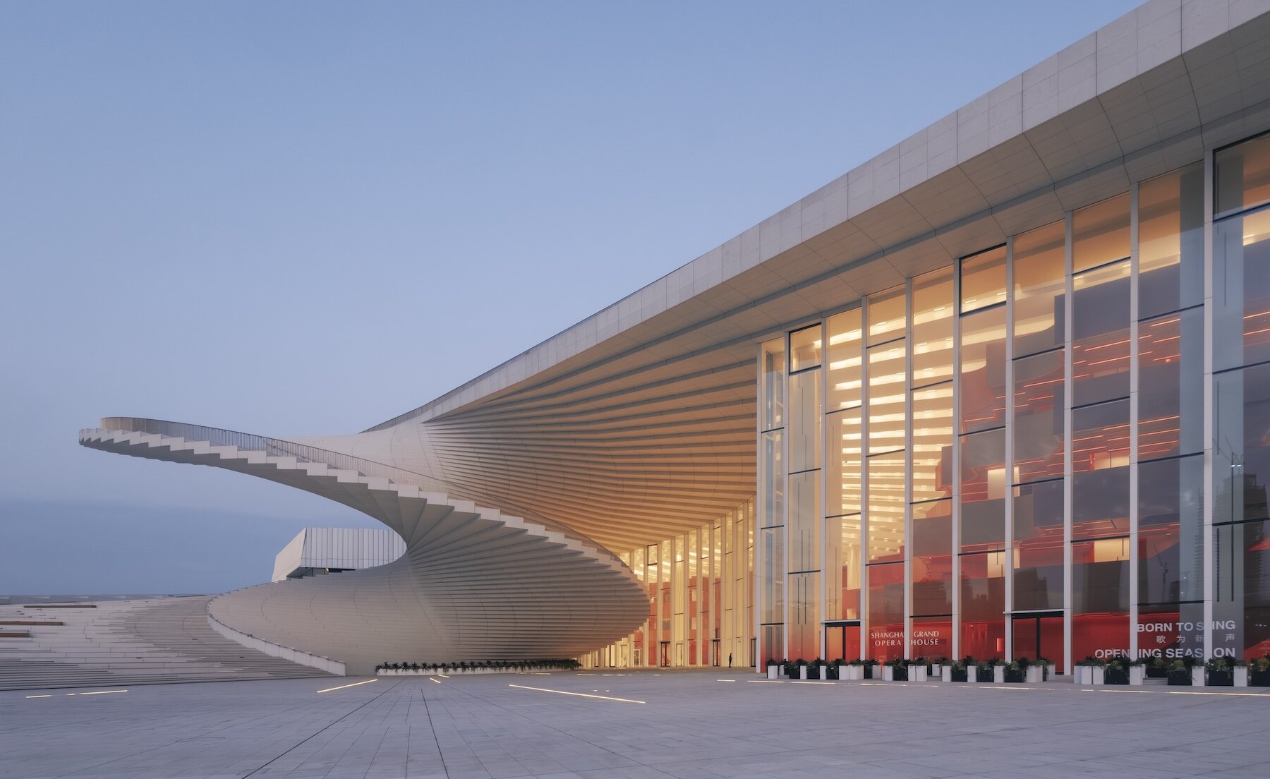 snohetta-shanghai-grand-opera-house-spiraling-staircase-public-rooftop-designboom-110