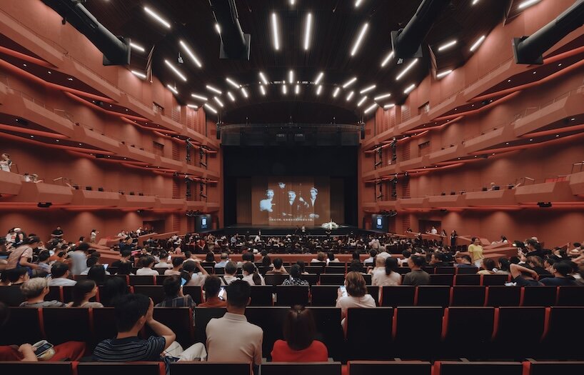 snøhetta unveils completed shanghai grand opera house with spiraling public rooftop - 9