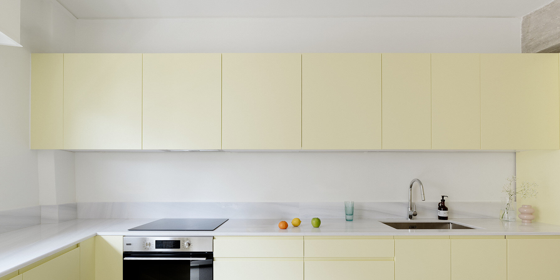 space-is-around-us-bacchus-apartment-renovation-kypseli-athens-designboom-1800-3