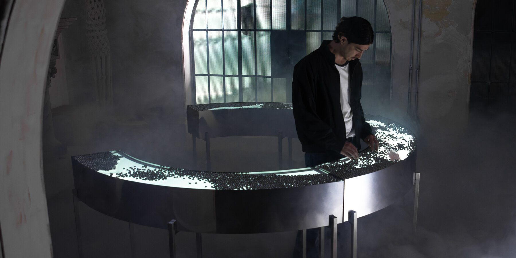 steel-spheres-curved-glass-leonardo-garza-sensory-installation-byredo-matter-memory-designboom-1800-2