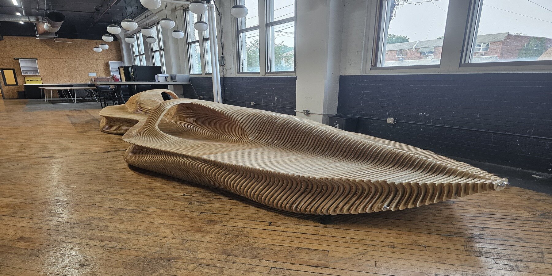 stratum-monumental-parametric-wooden-bench-zorka-furniture-designboom-1800-2