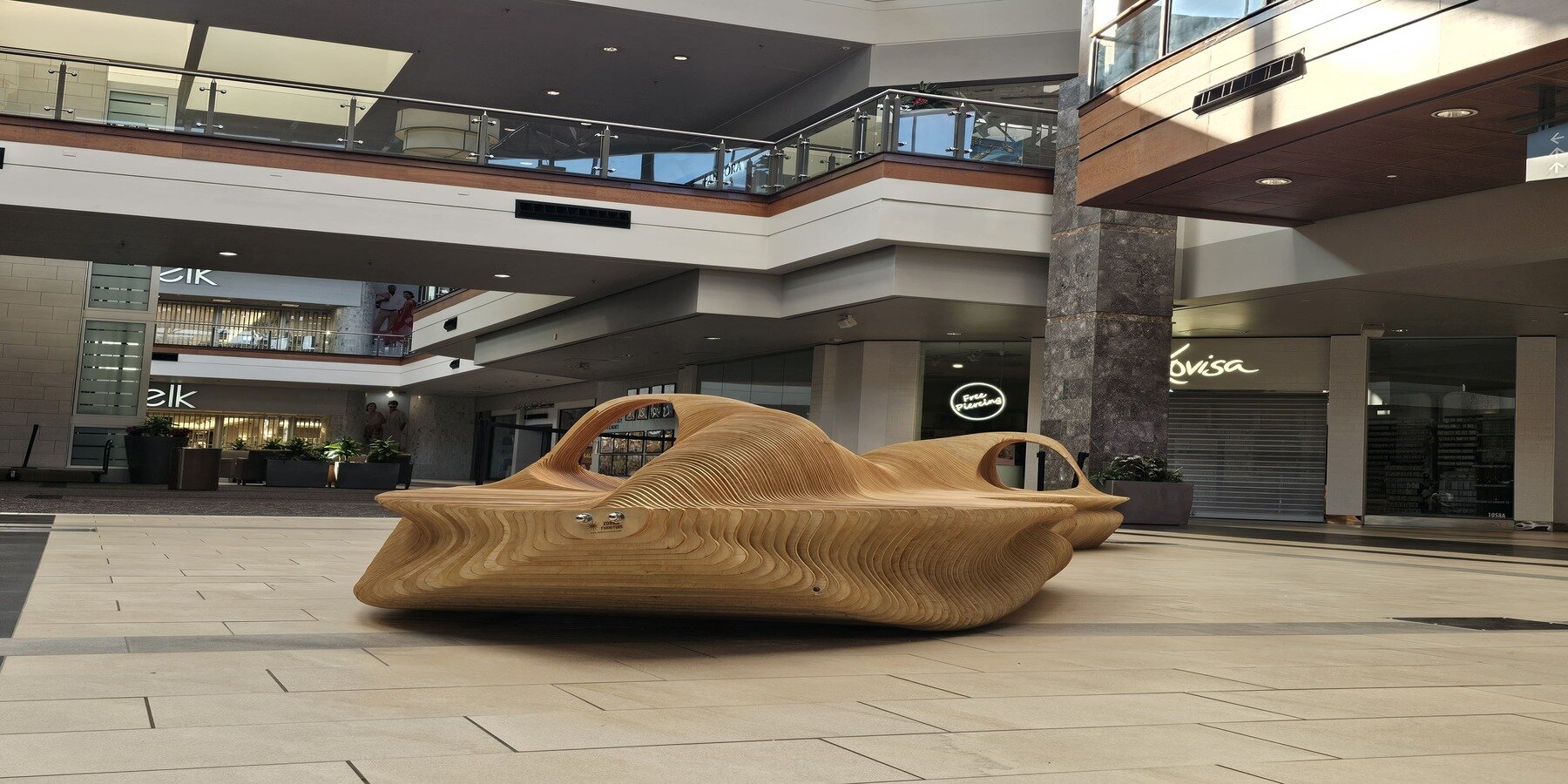 stratum-monumental-parametric-wooden-bench-zorka-furniture-designboom-1800-4