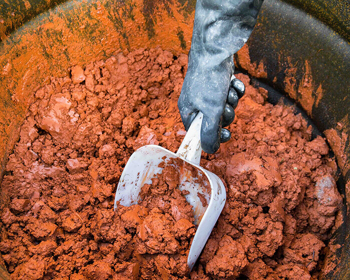 studio thusthat turns the rusty-red waste of aluminum production into delicate ceramics