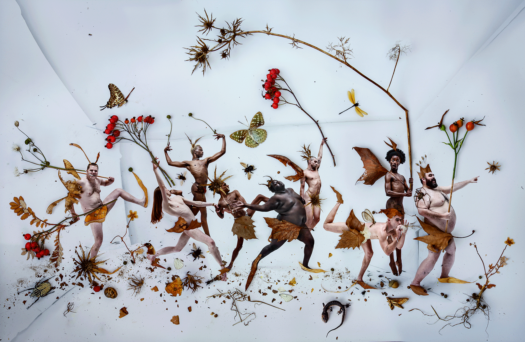 tim-walker-five-decades-queer-activism-portraiture-national-portrait-gallery-london-fairyland-designboom-large01