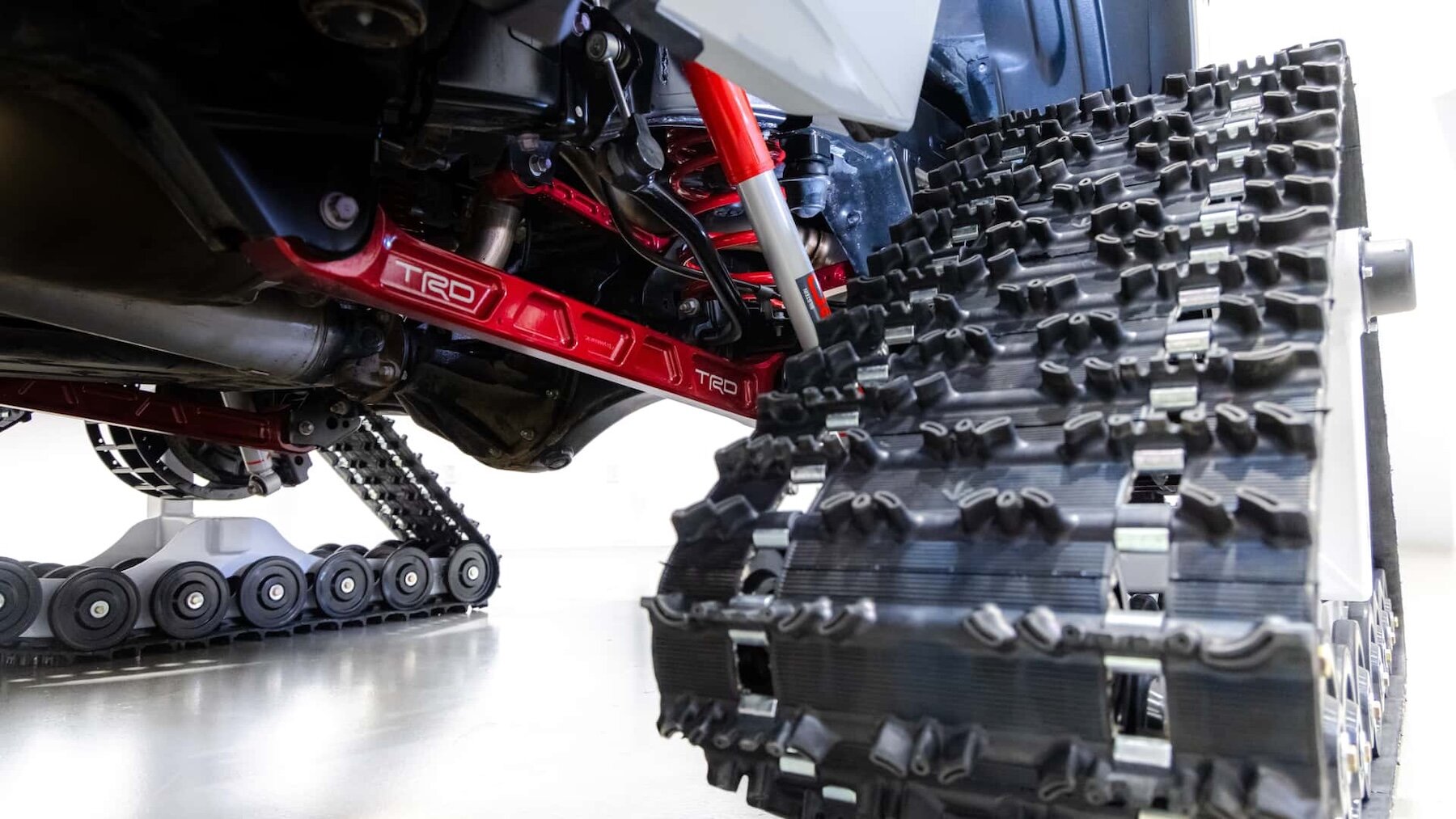 toyota-snowhunter-five-off-road-concepts-snow-tracks-sema-2026-designboom-7
