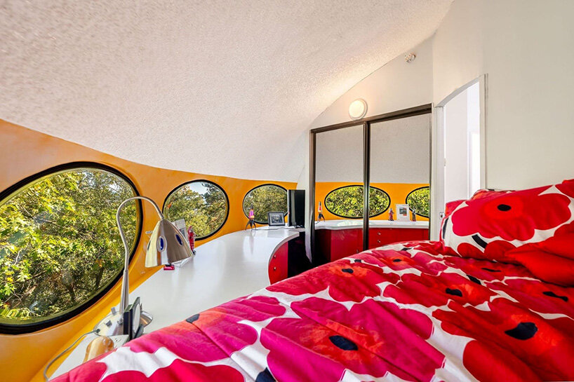 UFO-shaped futuro house brings radical 1960s vision of prefab living to the market - 10