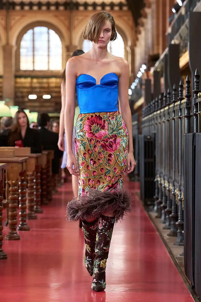 valentino’s ‘antibiblioteca’ looks to unread books to rethink the value of clothes - 6