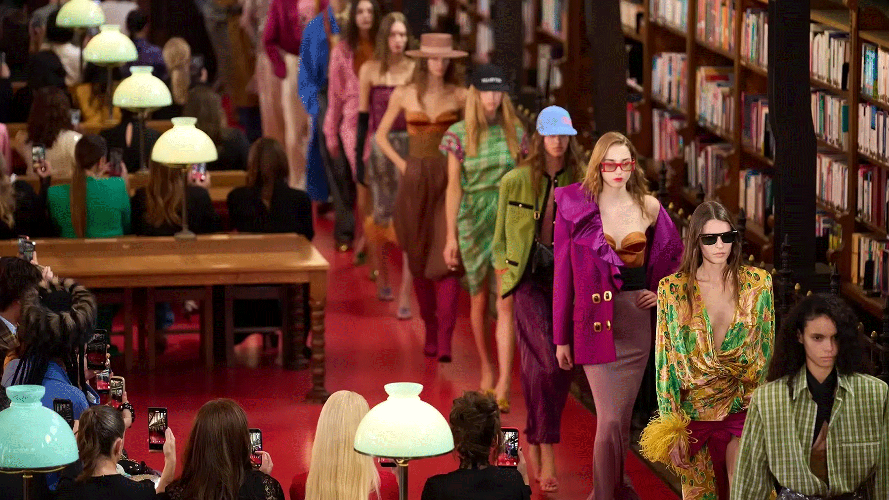 valentino-guests-books-runway-show-donation-public-libraries-alessandro-michele-designboom-large01